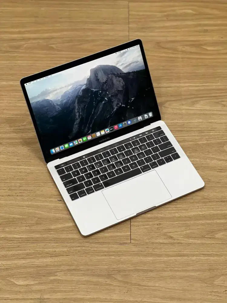 MacBook Pro 2019 13inch 16/512