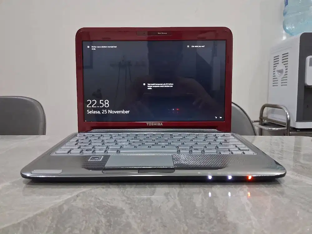 Portege Core i3 6GB SSD Ready Up Batre BARU Laptop Seri Mewah Like New