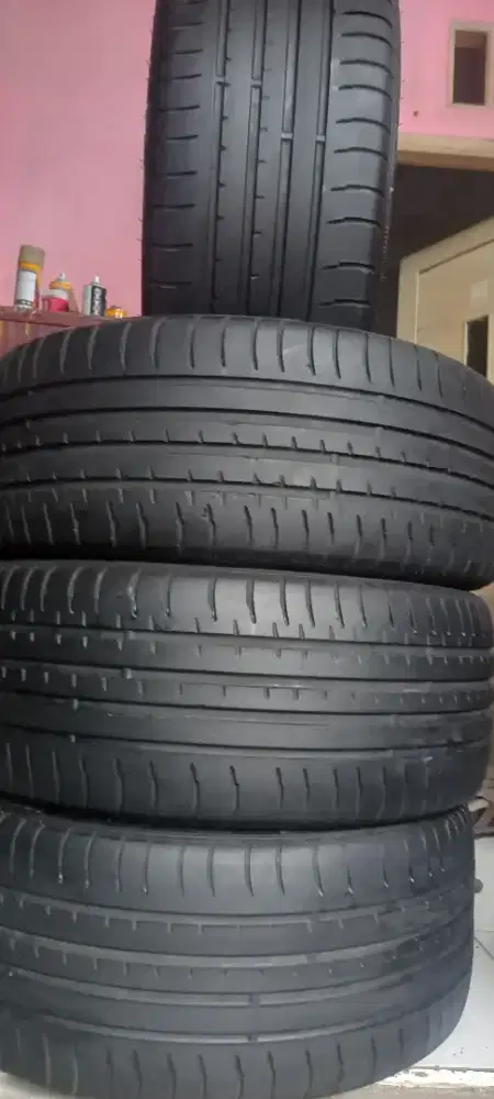 Ban acelera phi 245/45r19