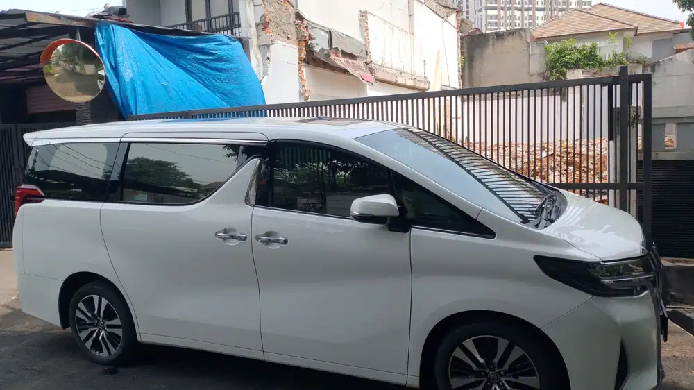 Toyota Alphard 2022 Bensin