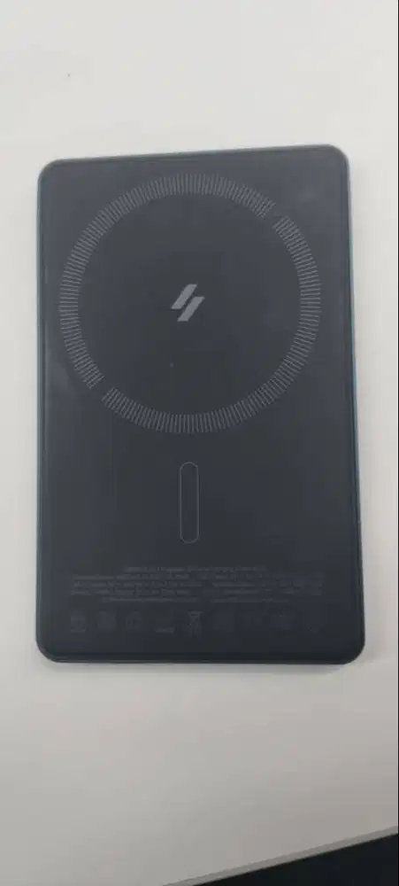 Power Bank Wireless Charging Adam Elements Super Slim Magnetic 5000mAh