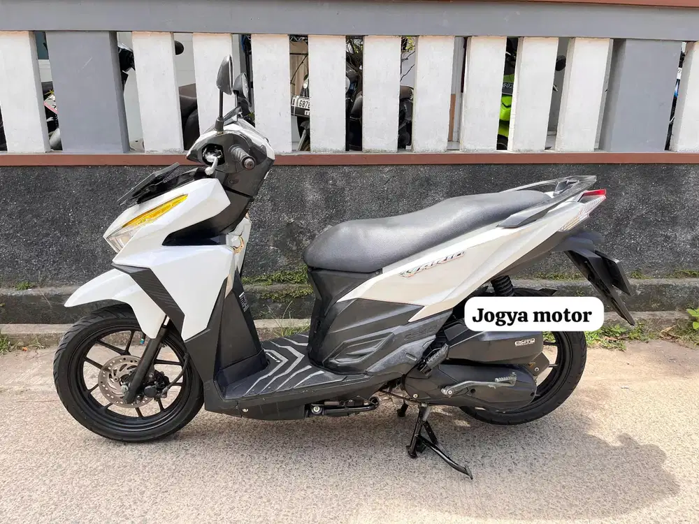 (B) Honda Vario 150 2016