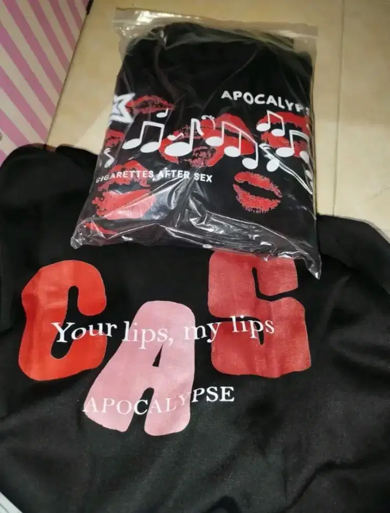 Hoodie boxy size M tebal