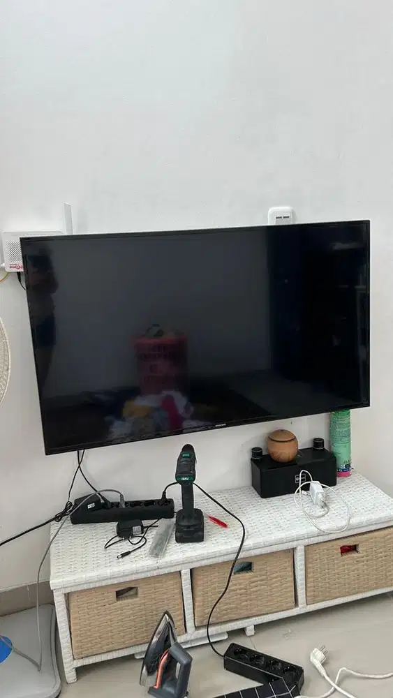 DIJUAL TV SAMSUNG 43 inc
