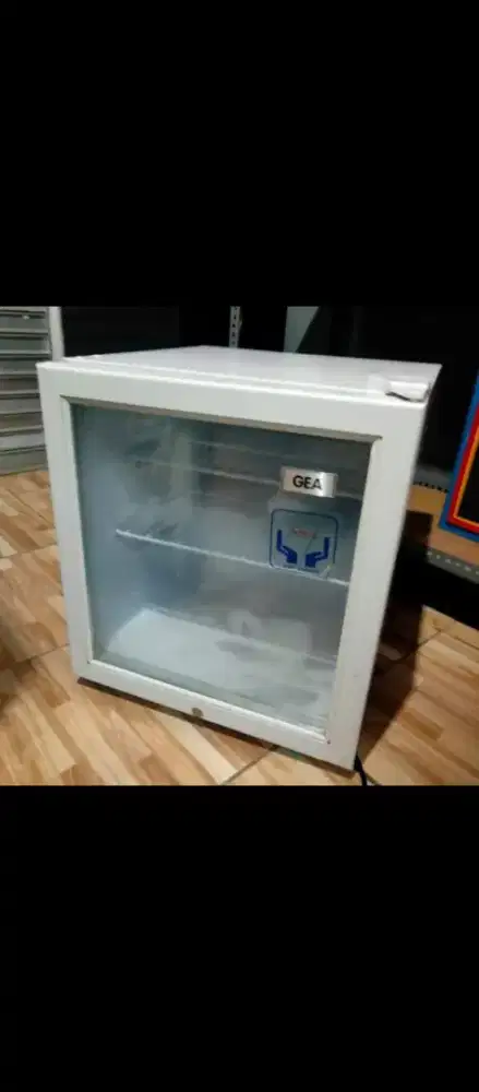 Kulkas Showcase Chiller Kaca Minibar