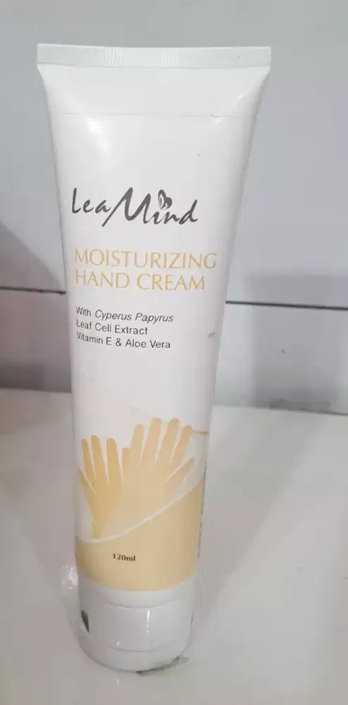 Pelembab kulit dr sinar matahari