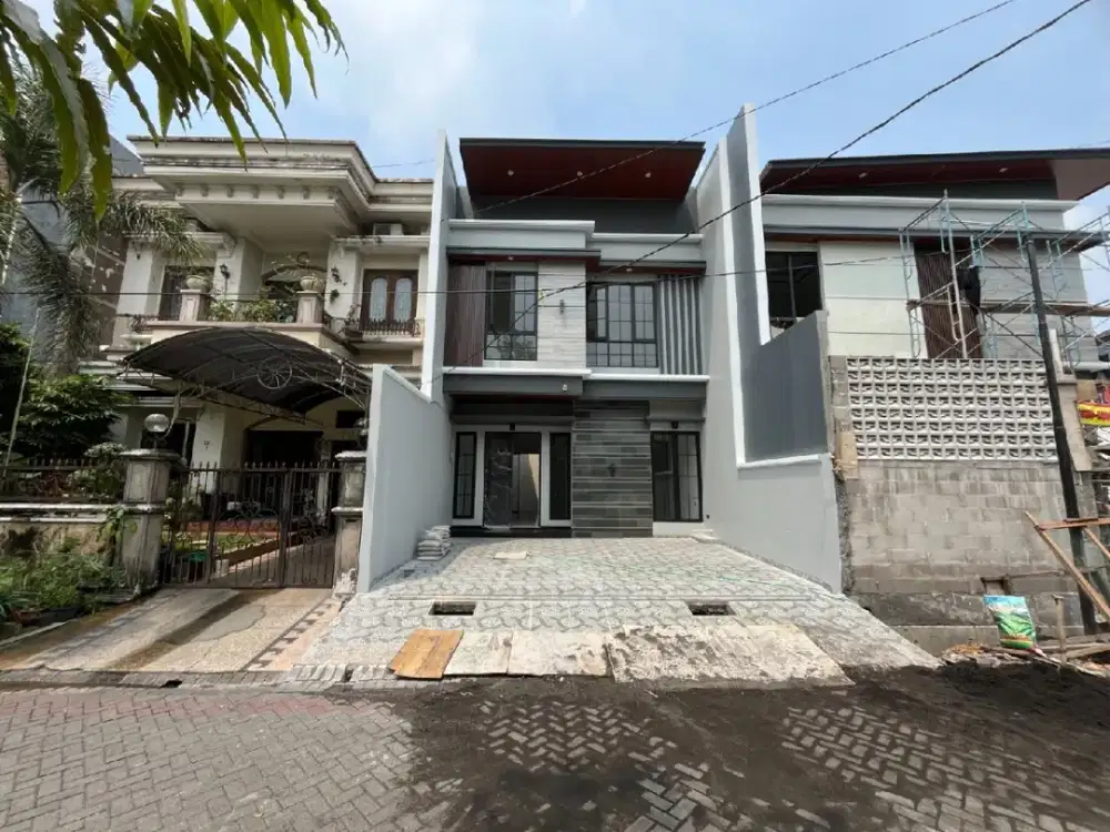 Rumah Minimalis Kontemoporer Di Araya 2 Surabaya Timur