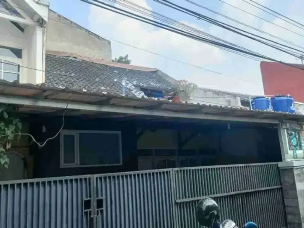 DIJUAL CEPAT:  JARANG ADA  Rumah 2 lt di tengah kota Bandung  Sayap Ciateul dan sayap moh Ramdan