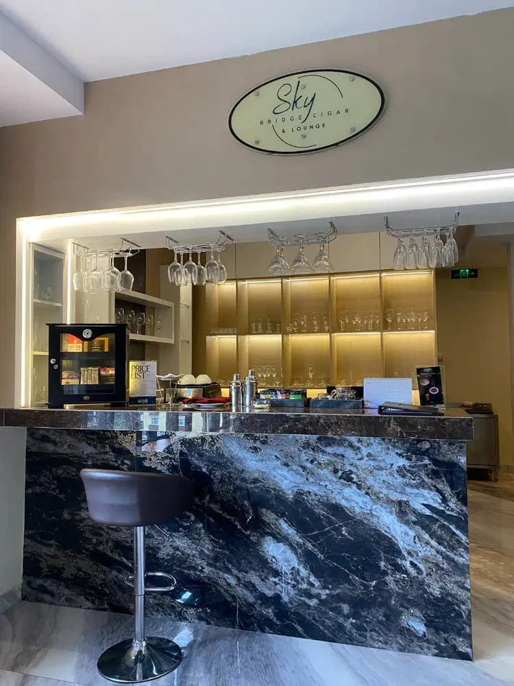 Pembuatan Mini Bar Interior