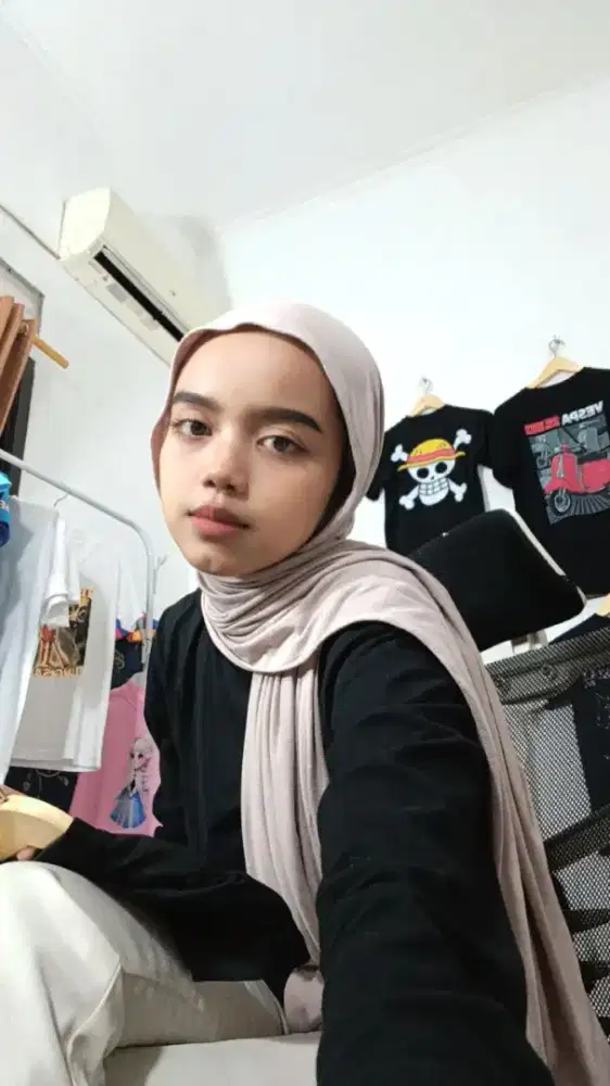 saya lagi cari kerja