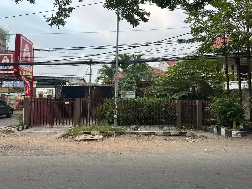 DIJUAL RUMAH KOMERSIAL AREA NOL JALAN RAYA TENGGILIS MEJOYO 105