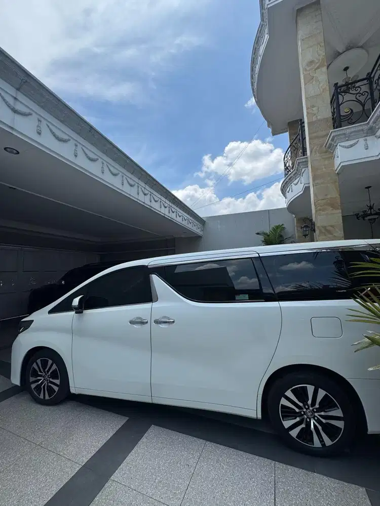 Toyota Alphard 2021 Bensin