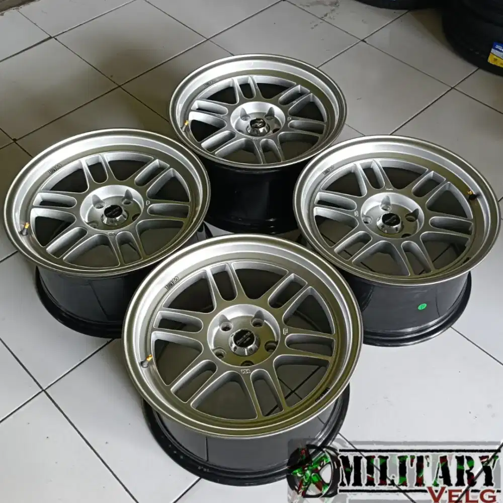 Enkei RPF1 FACE2 R17 Hypersilver 99%