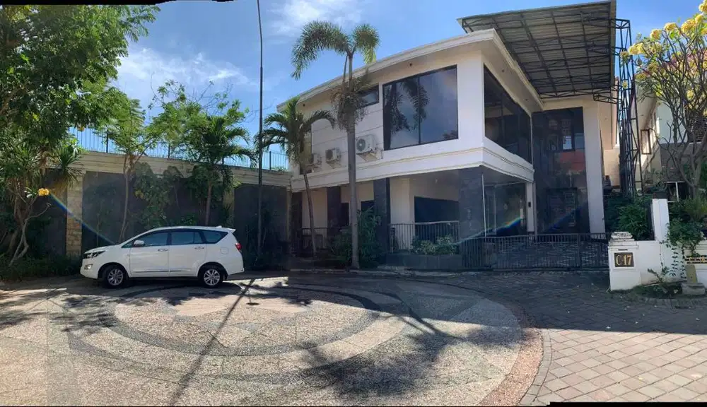 Dijual Rumah Mewah Minimalis Regency 21 Dekat Club House Semi Furnish