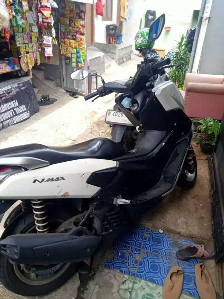 Di jual motor NMAX