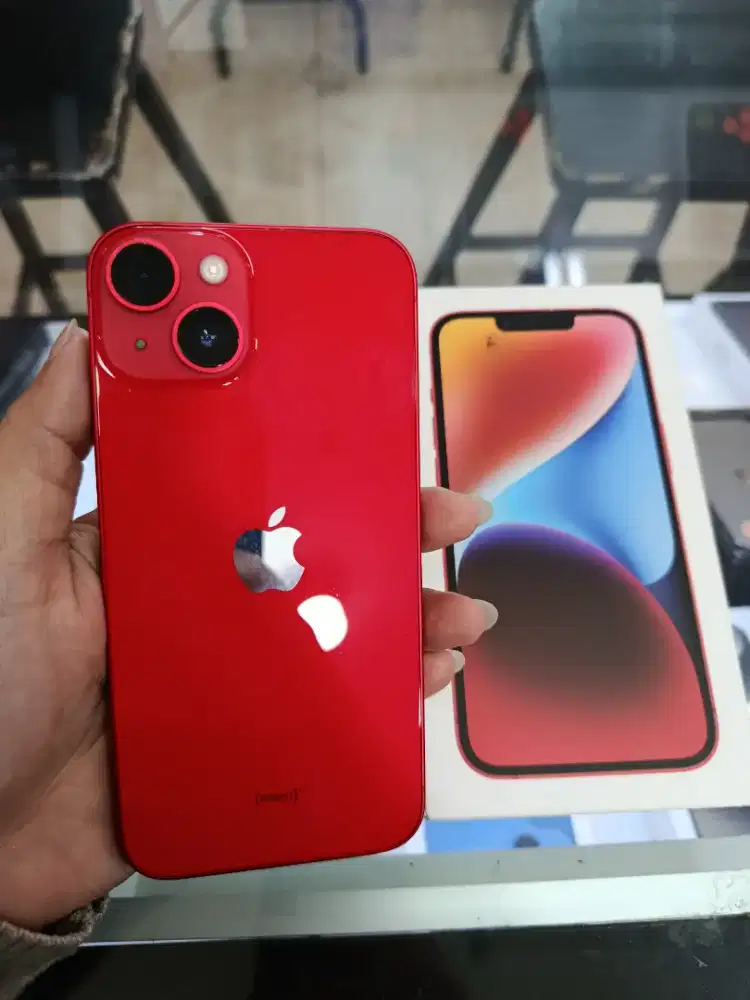 IPhone 14 128GB Ex Garansi Resmi Warna Red