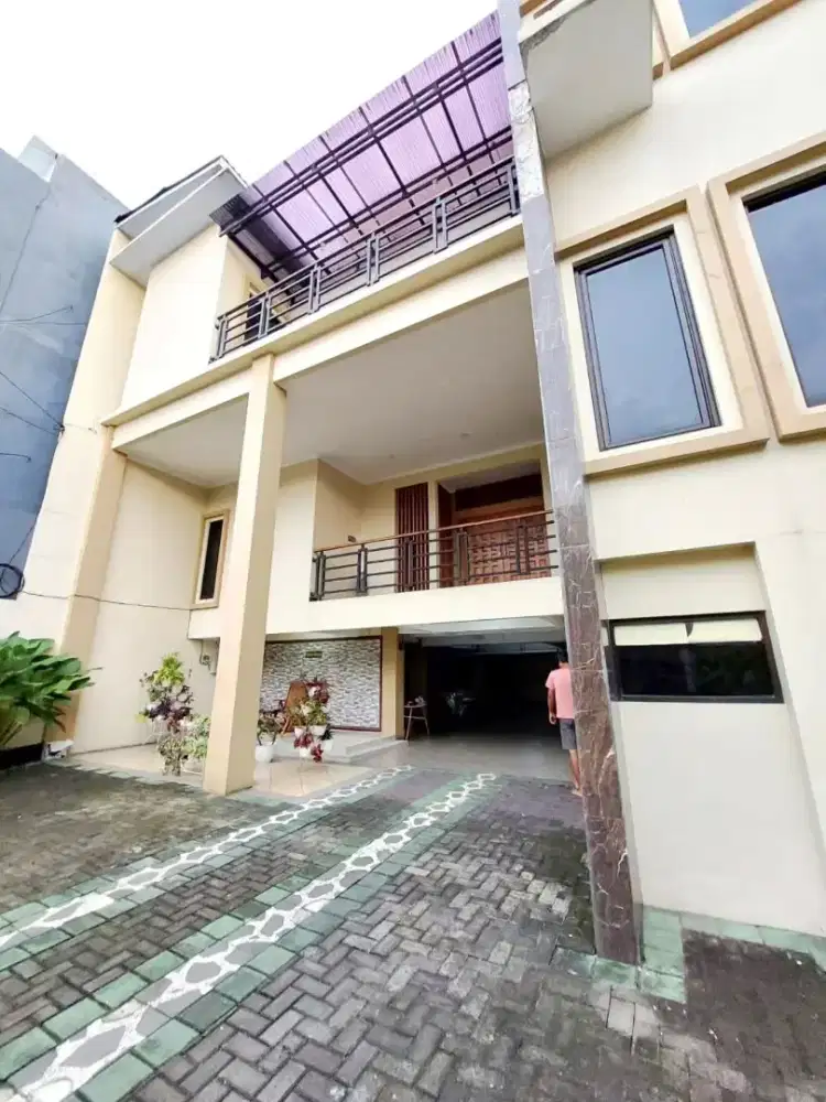 Dijual Kos Eksklusif 3 Lantai Bisa Jalan Kaki ke Kampus UGM