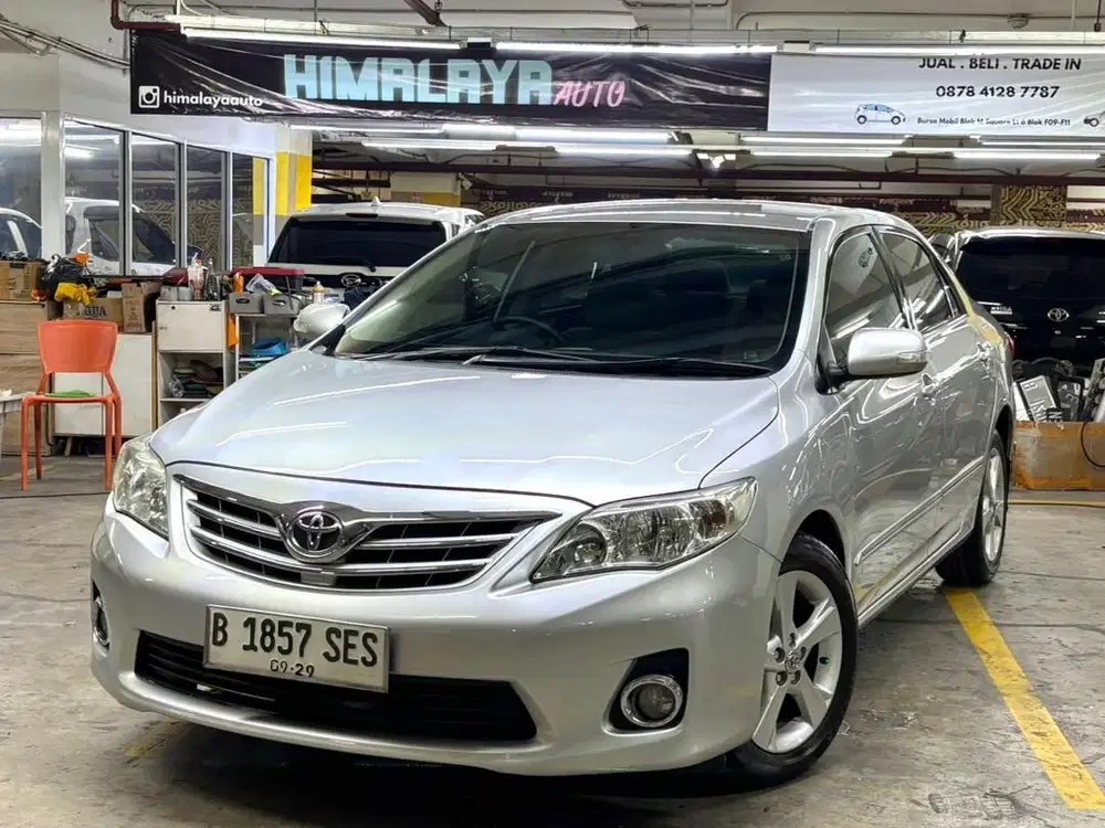Toyota Corolla Altis 1.8 G AT 2012 Silver