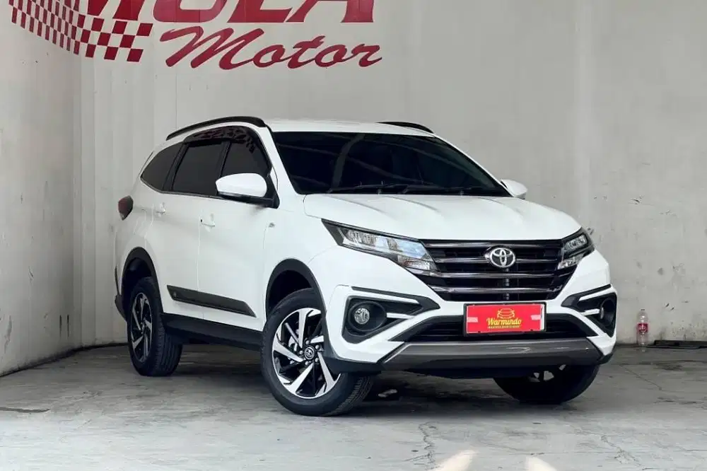 Toyota Rush 1.5 GR Sport Matic AT tahun 2023 Putih DP minim 15 juta