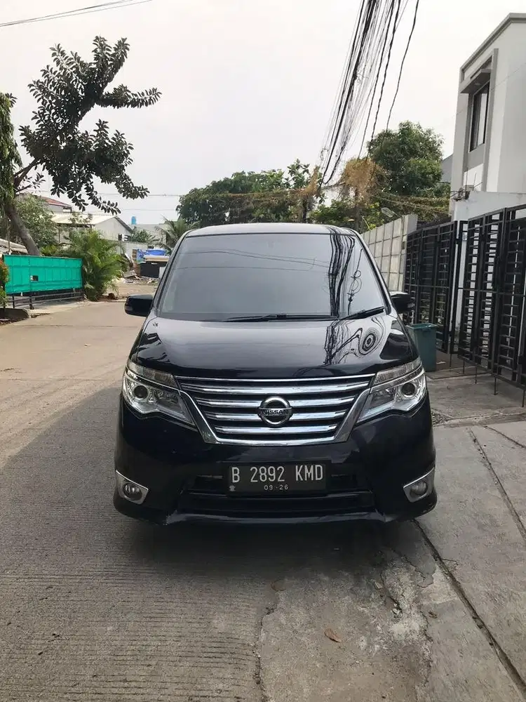 Nissan Serena HWS 2016 AT