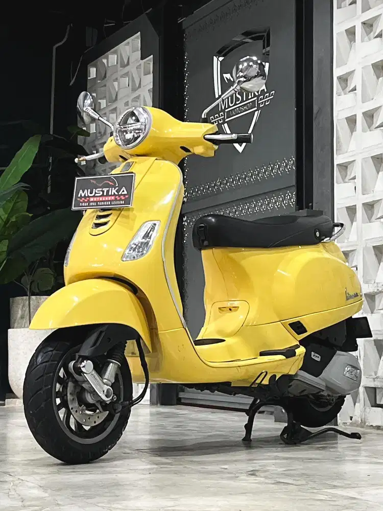 Terbatas‼️ Vespa LX 125 iget th 2021 - Ayu Mustika