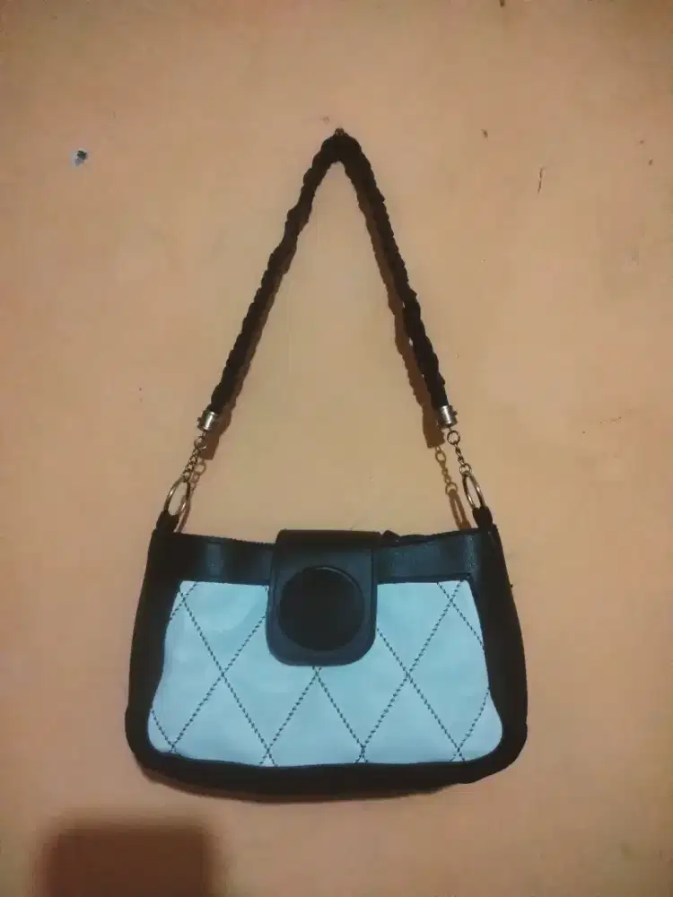 tas selempang wanita kekinian