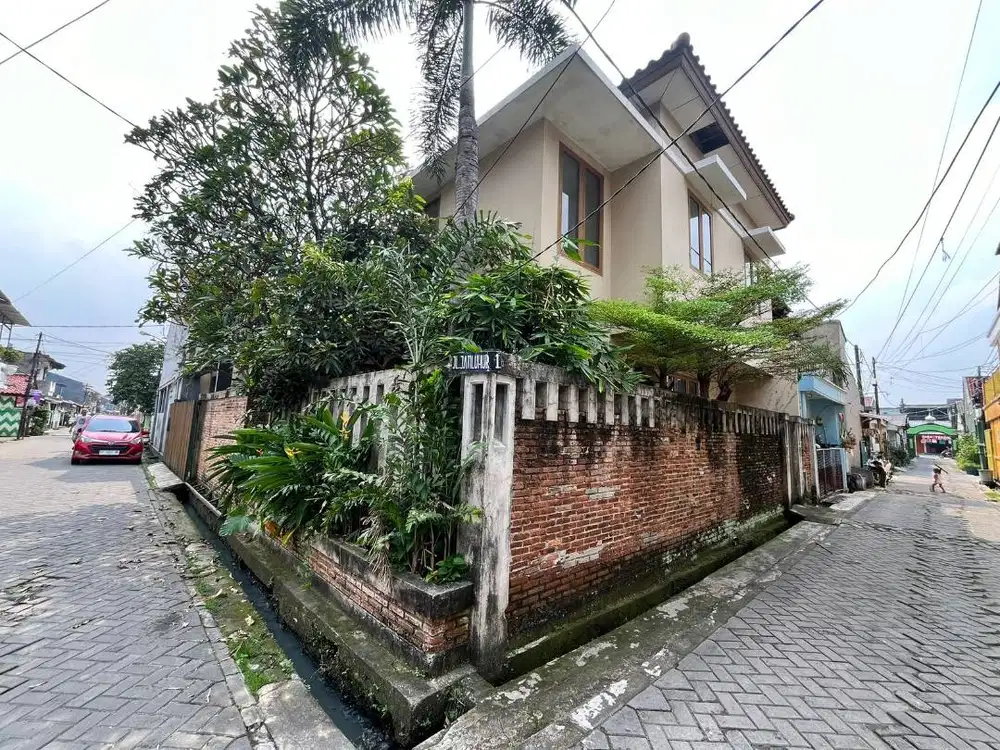 RUMAH 2 LANTAI SIAP HUNI FULL FURNIST LT/LB: 180/173