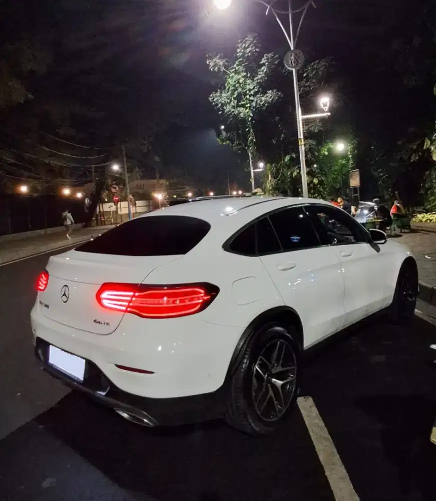 MURAH. Mercedes Benz GLC300 COUPE AMG 4Matic 2020 glc 2019 gle400