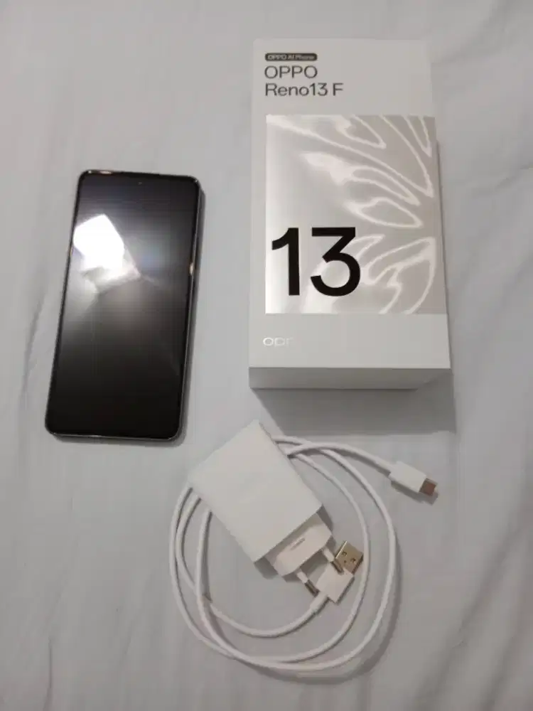 Oppo Reno 13f baru beli, tidak ada minus
