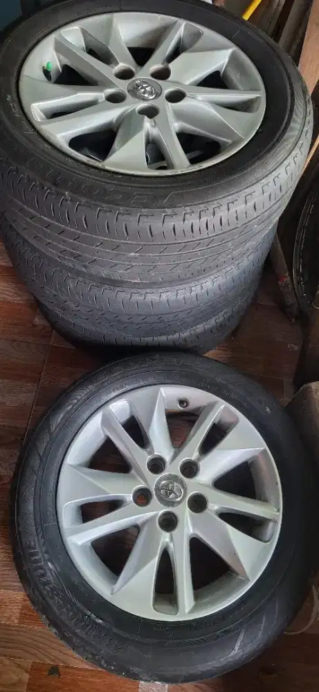 Velg + ban innova reborn r16