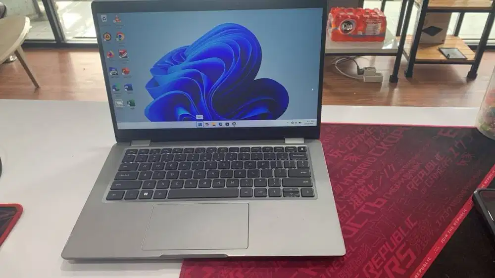 Dell Latitude 5320 Silver Magnesium Core I5 Gen 11 Resolusi FullHD