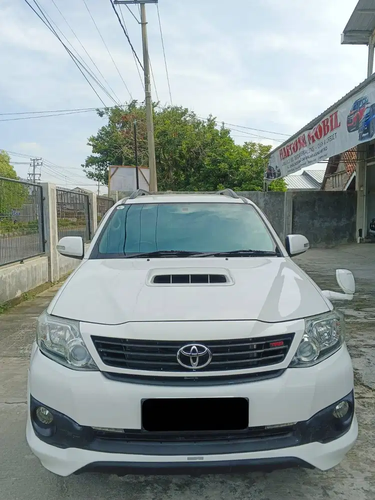 Fortuner 2.5 VNT TRD AT Diesel 2013