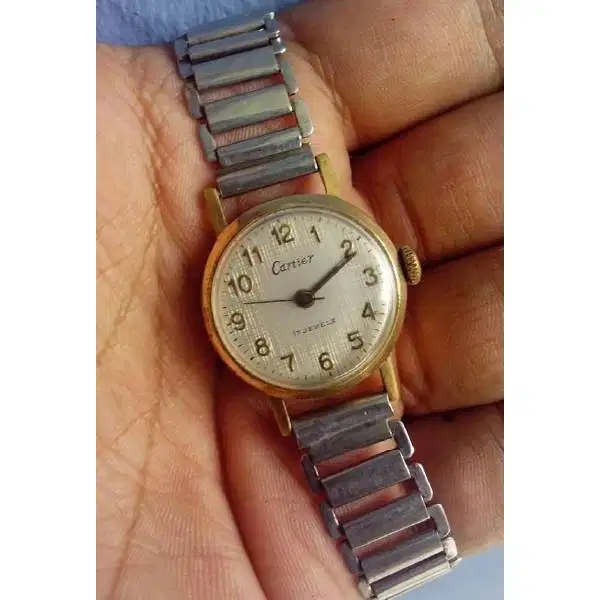 Old Vintage Antique Jam tangan wanita  CARTIER