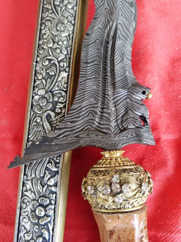 Keris Pusaka Singo Barong Luk 13