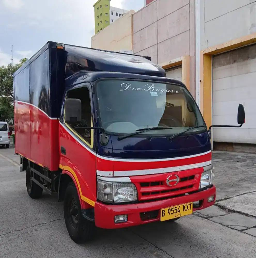 Hino dutro engkel 110 SD Power