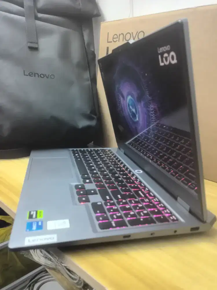 Lenovo LOQ 15irx9. Core i7-13650hx. Rtx 4050 6gb. Ram 16gb. Ssd 512gb