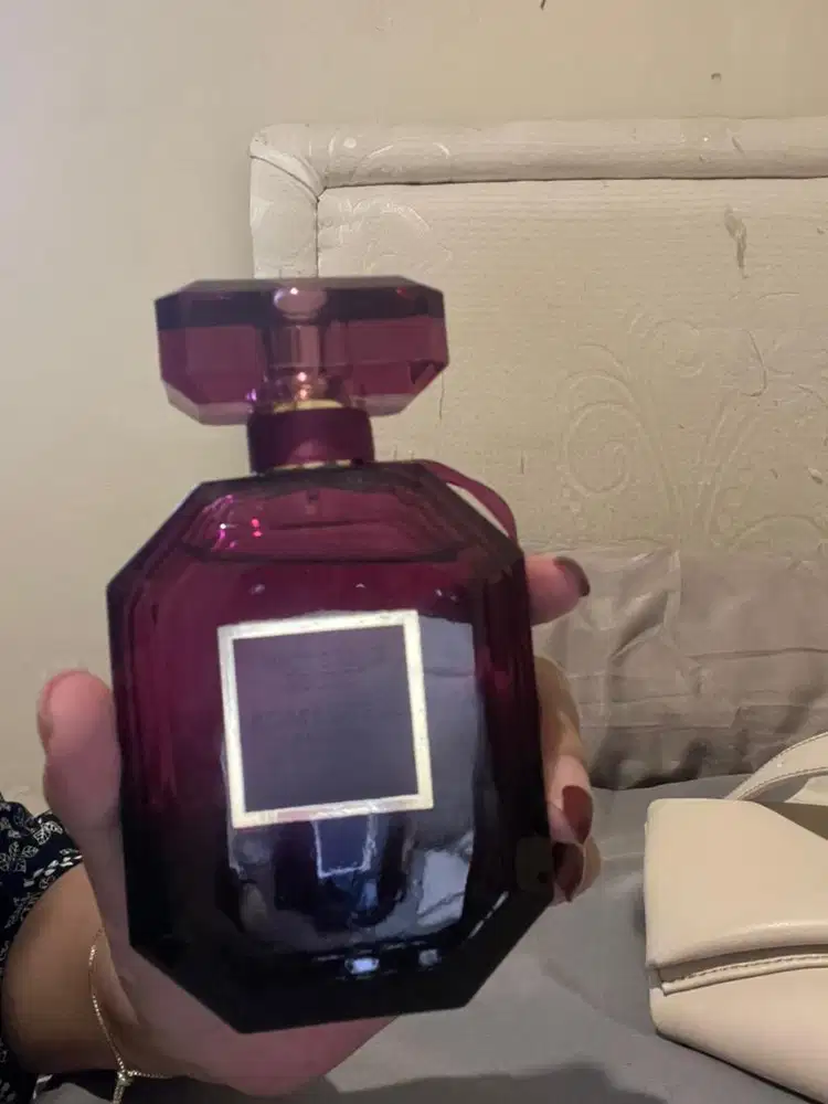 victoria secret bomshell