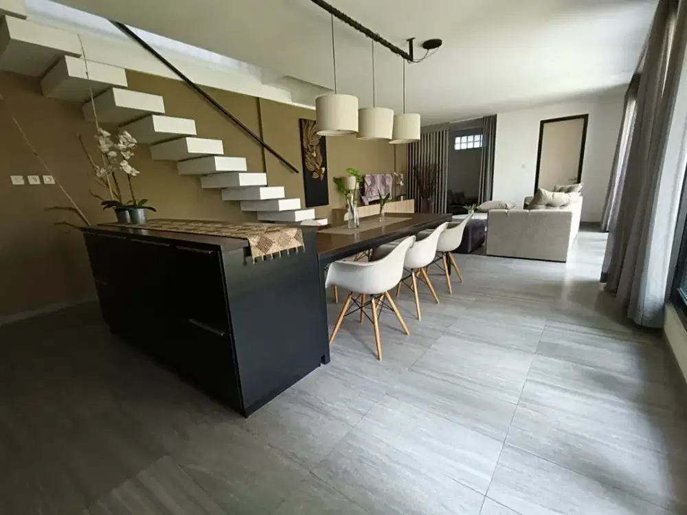 Rumah Full Furnished Siap Huni di Jl. Gegerkalong Tonggoh, Bandung