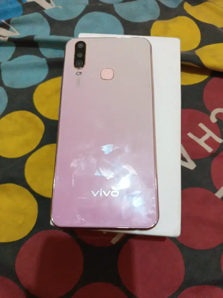 Jual hp Vivo Y17 ram 8/256 gb