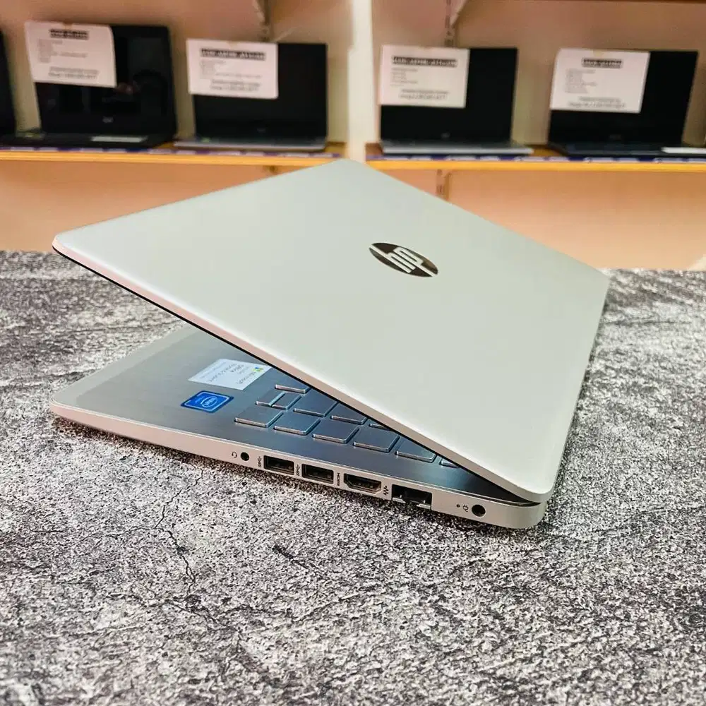 LAPTOP HP 14S-DQ0508TU//INTEL CELERON N4120//SSD 256GB NVMe