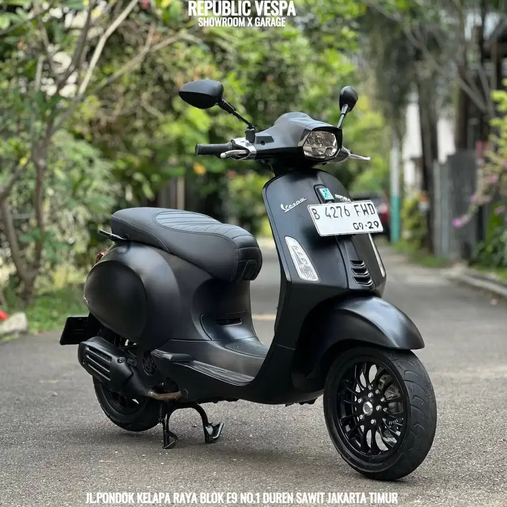 Jual cepat Piaggio Vespa SPRINT NOTTE 150 IGET ABS LED TAHUN 2019 WARN