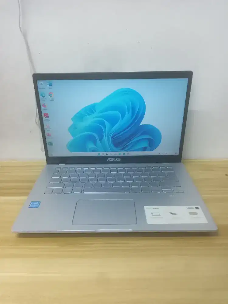 Asus VivoBook A409Ma. Celeron N4020. Ram 4gb. Ssd 128gb. Hdd 1tb