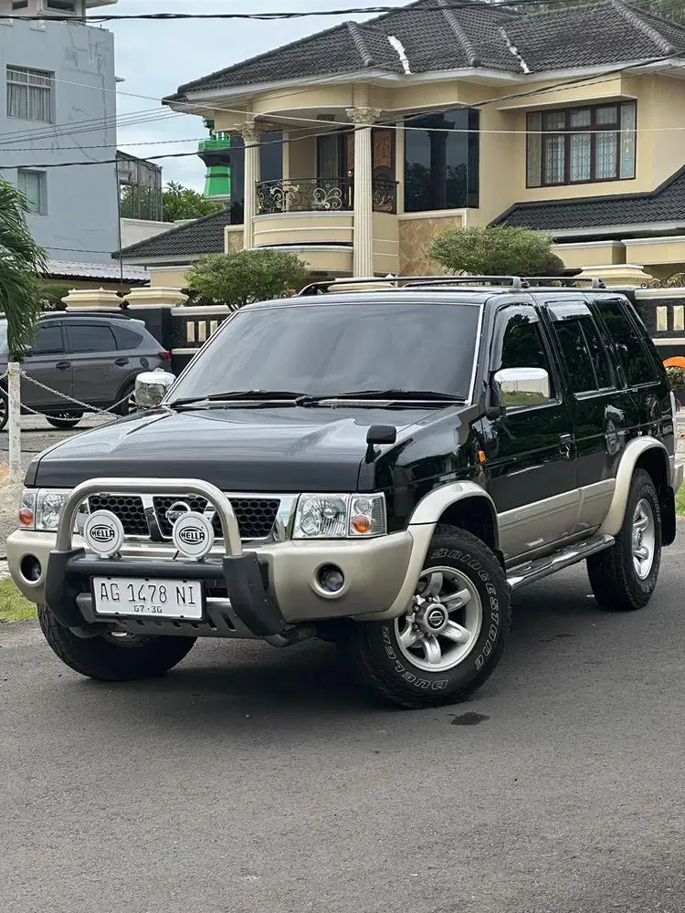 Nissan Terani 2.4 KINGSROAD 2005