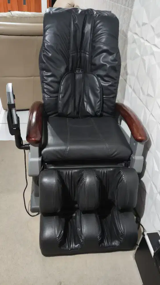 Kursi Pijat Elektrik Akaihi