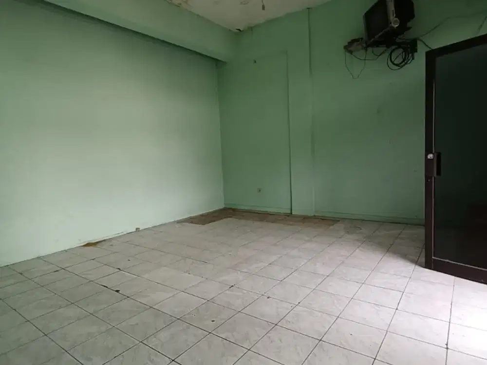 Tanah dan Bangunan di Jl. Parakan Resik, Bandung