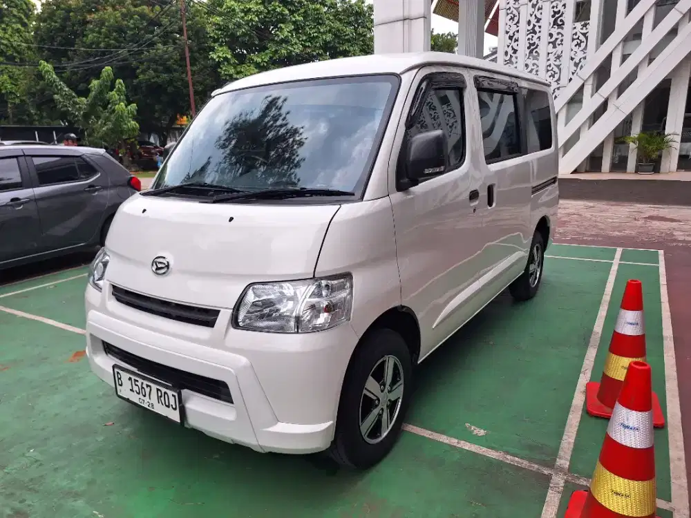 Gran Max MB AC PS 2022