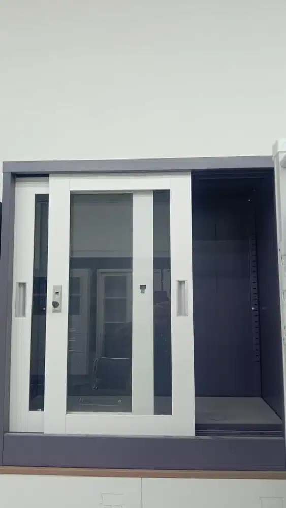 Ready bekas sampel untuk lemari arsip,diskon