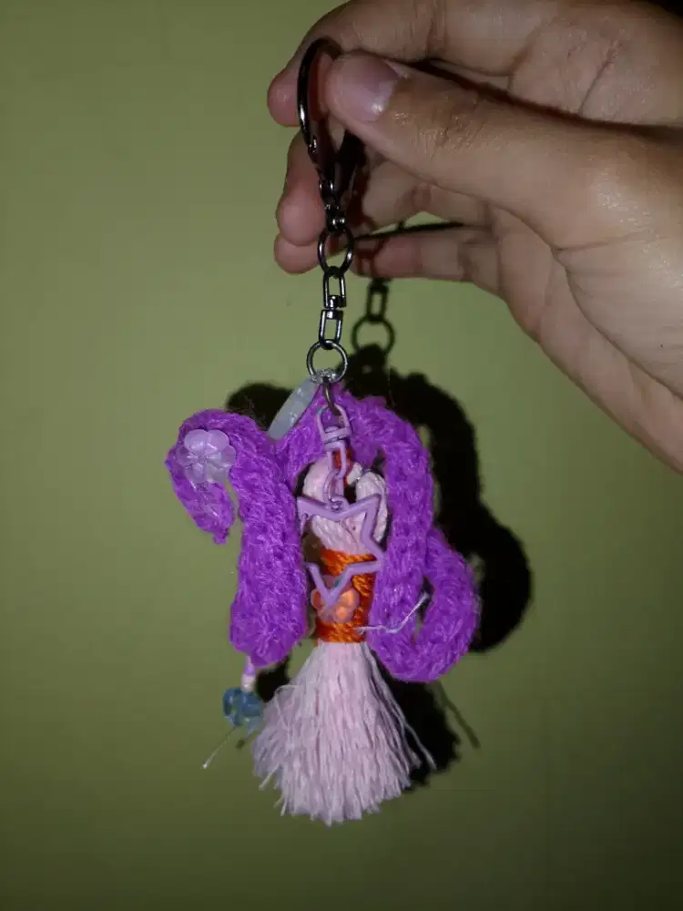 Gantungan Kunci Rajut Handmade Huruf N