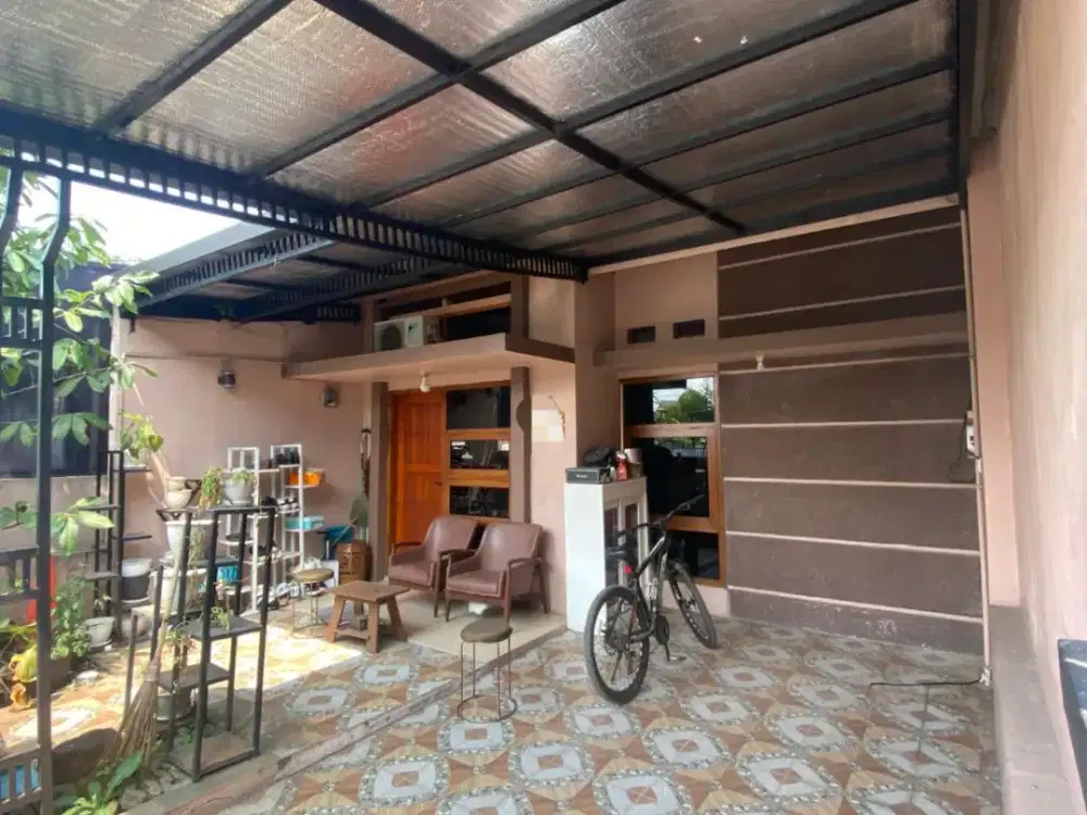 Dijual Murah Rumah tinggal di cisaranteun arcamanik Sukarno hatta