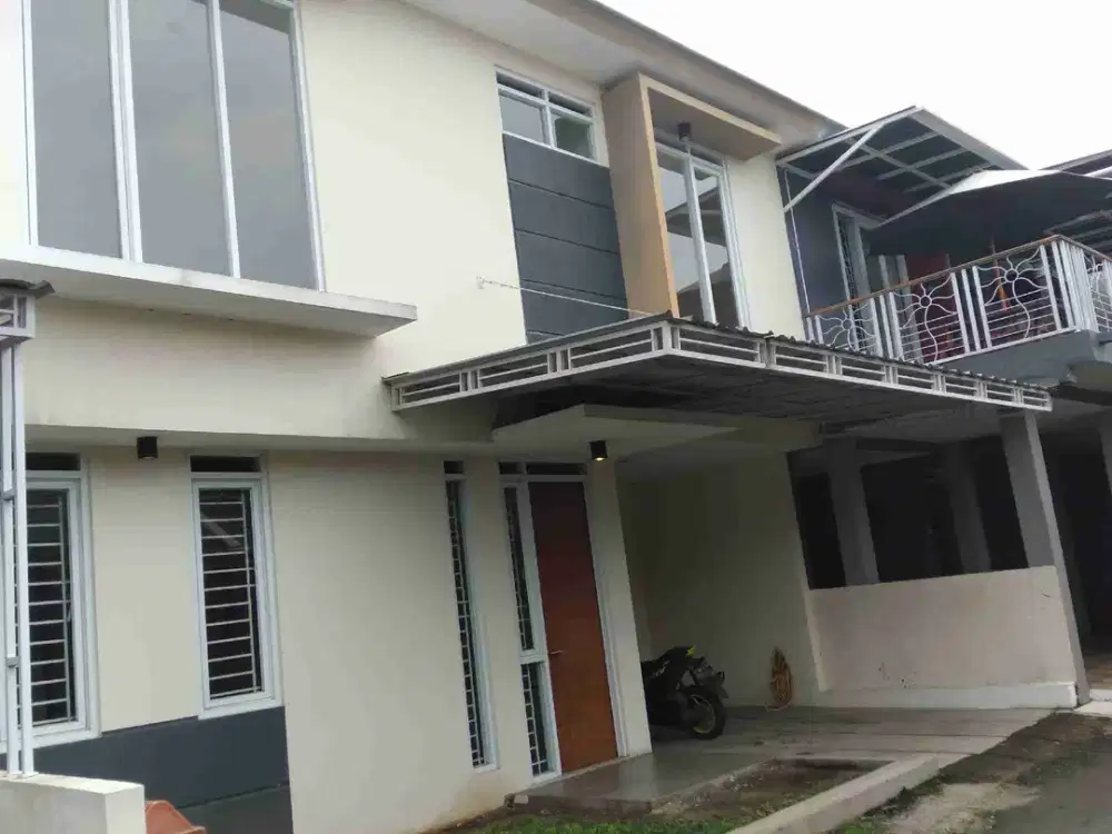 rumah siap huni SPT baru terawat murah strategis selangkah ke Ciwastra dkt Margahayu Raya